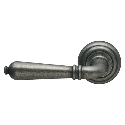 Türgriff auf Rosette Sevilla 531L lochteil links Antik chrom